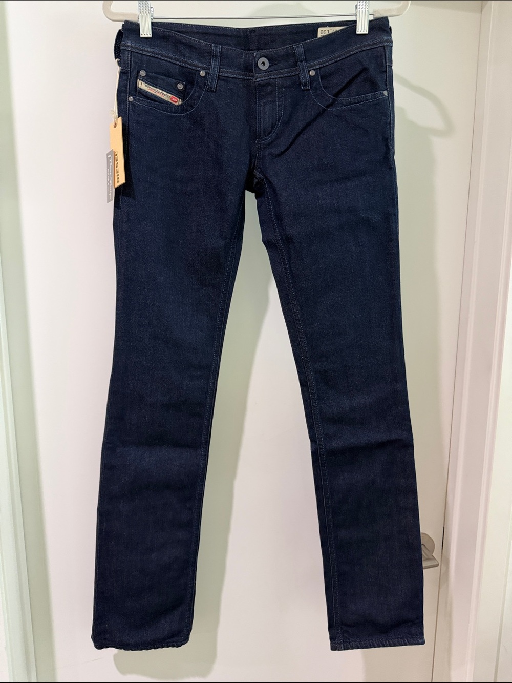 Diesel Lowky 8FE Straight-Leg Women’s Jeans Dark Indigo